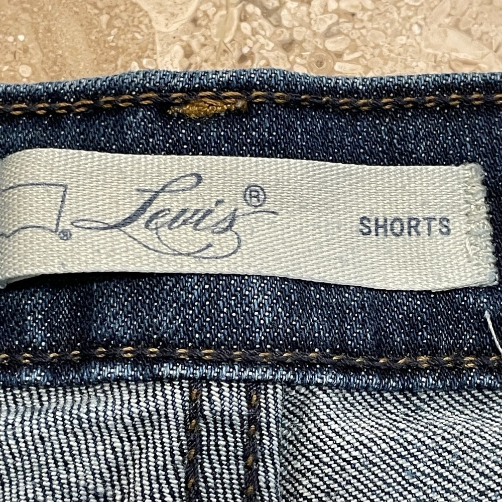 Womens Levis Levi Strauss Jeans Denim Shorts Hot Pants Cut Offs Raw Edge Boho 8 - Picture 5 of 11